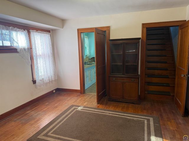 1943 SE Hudson BLVD, Topeka, KS 66607