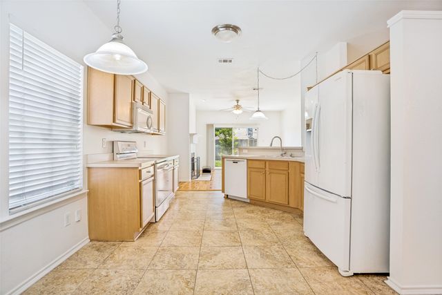 1703 White Mountain Way, Princeton, TX 75407