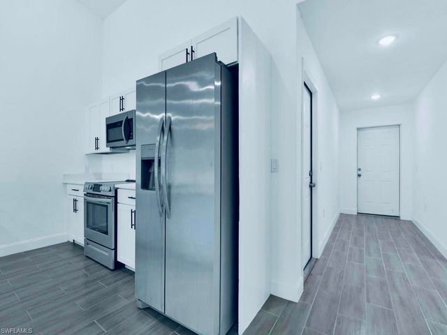 851 Bedford DR, Lehigh Acres, FL 33974