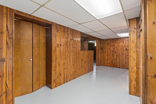 2156 Hawthorne Avenue E, Saint Paul, MN 55119