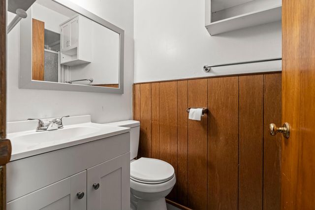2156 Hawthorne Avenue E, Saint Paul, MN 55119