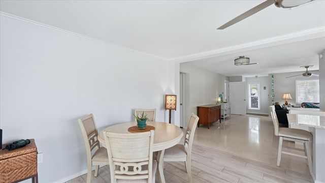 2486 BREAKWATER CIRCLE, Sarasota, FL 34231