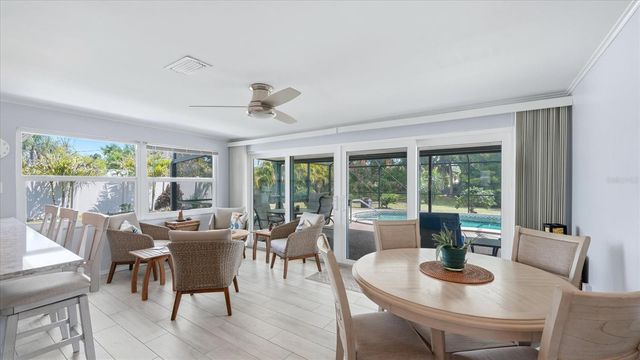 2486 BREAKWATER CIRCLE, Sarasota, FL 34231