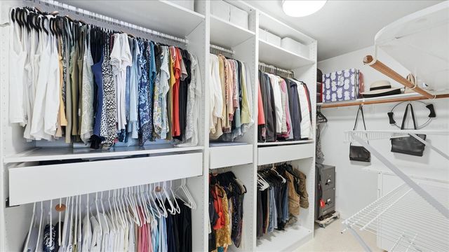 2486 BREAKWATER CIRCLE, Sarasota, FL 34231