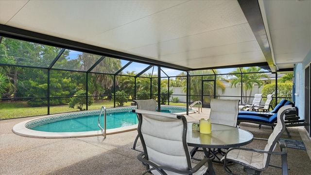 2486 BREAKWATER CIRCLE, Sarasota, FL 34231