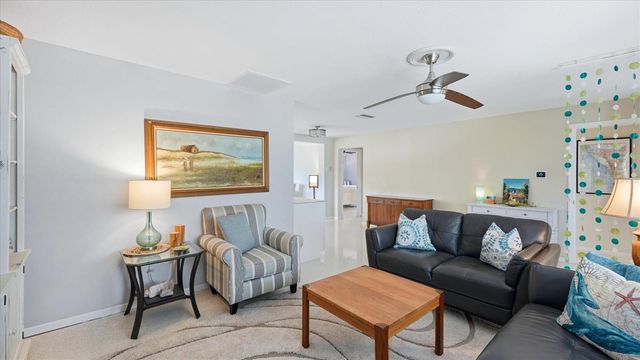 2486 BREAKWATER CIRCLE, Sarasota, FL 34231