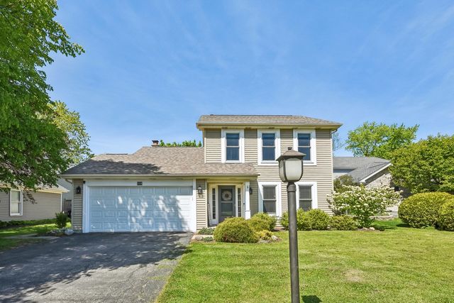 335 FARMHILL Circle, Wauconda, IL 60084