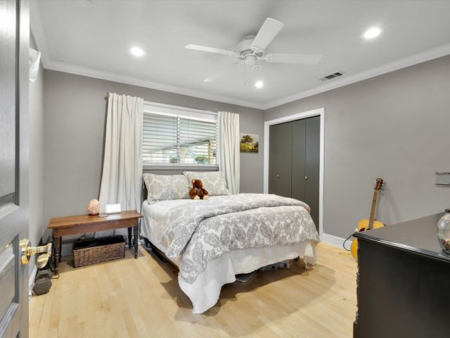 6004 Ken Avenue, Arlington, TX 76001