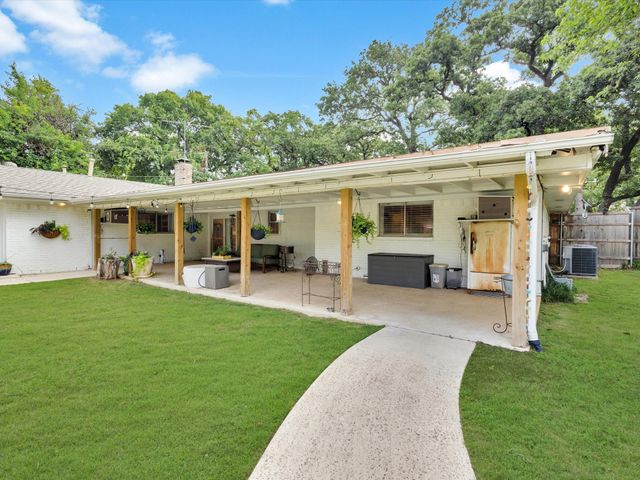 6004 Ken Avenue, Arlington, TX 76001