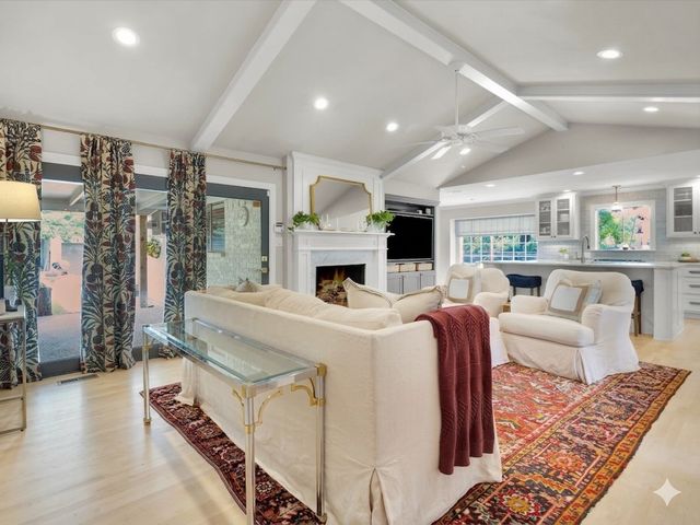 6004 Ken Avenue, Arlington, TX 76001