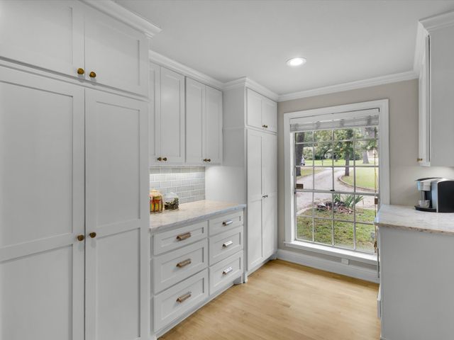 6004 Ken Avenue, Arlington, TX 76001