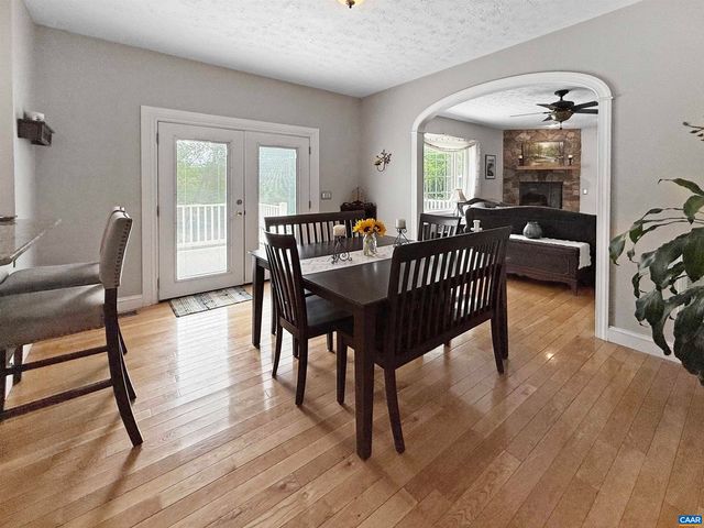 1646 PUGHS STORE RD, Afton, VA 22920
