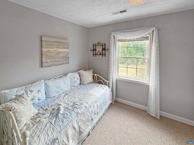 1646 PUGHS STORE RD, Afton, VA 22920