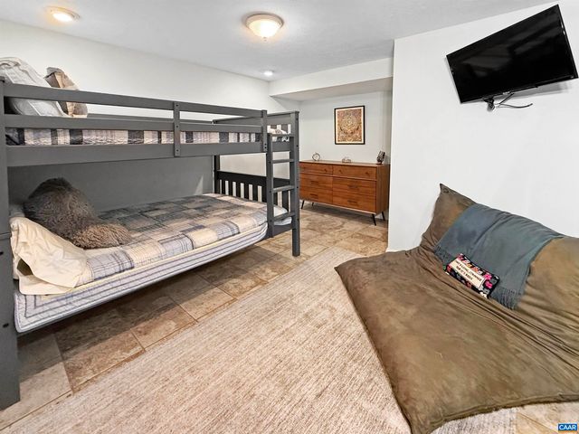 1646 PUGHS STORE RD, Afton, VA 22920