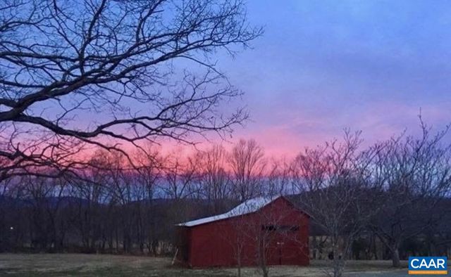 1646 PUGHS STORE RD, Afton, VA 22920