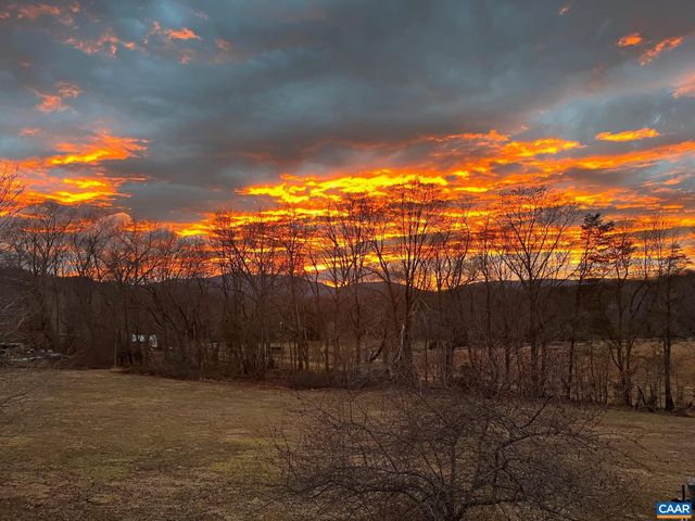 1646 PUGHS STORE RD, Afton, VA 22920