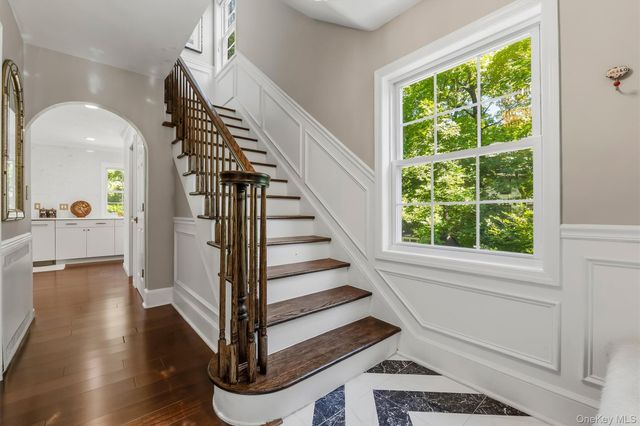 28 Winslow Road, White Plains, NY 10606