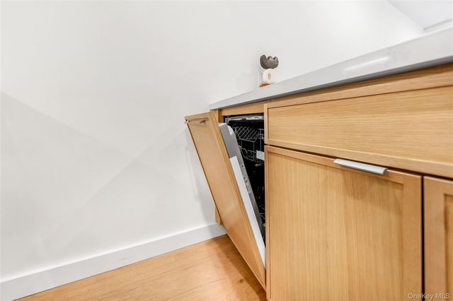 30-24 32nd Street 2B, Astoria, NY 11102