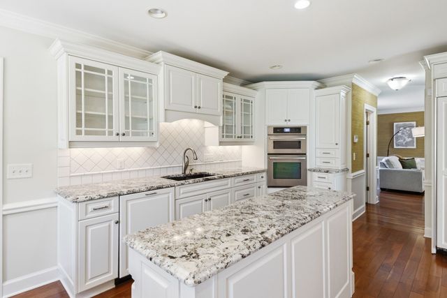166 Cottonwood Dr, Franklin, TN 37069