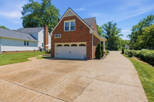 166 Cottonwood Dr, Franklin, TN 37069