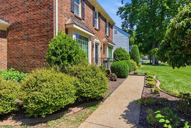166 Cottonwood Dr, Franklin, TN 37069