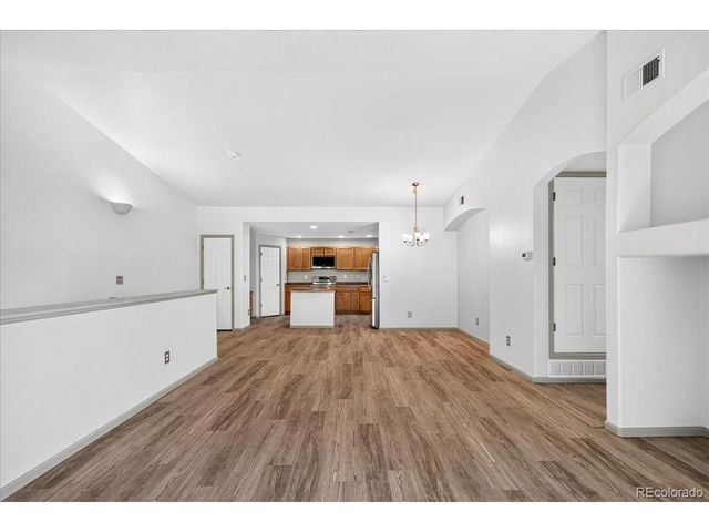 1703 Whitehall Dr 10B, Longmont, CO 80504