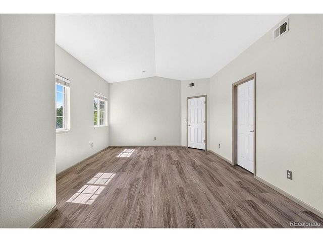 1703 Whitehall Dr 10B, Longmont, CO 80504