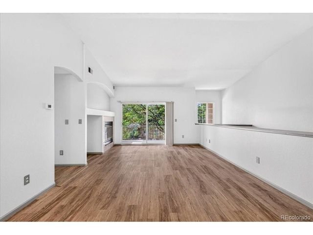 1703 Whitehall Dr 10B, Longmont, CO 80504