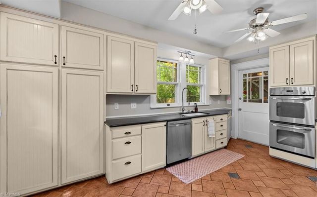 305 E Hendrix Street, Greensboro, NC 27401