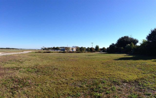 1004 Windy Hill Rd., North Myrtle Beach, SC 29582