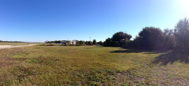 1004 Windy Hill Rd., North Myrtle Beach, SC 29582