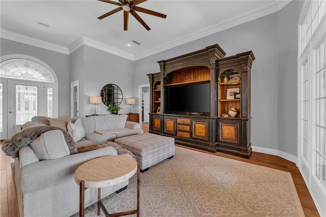 1546 S Roberts Road, Fayetteville, AR 72701