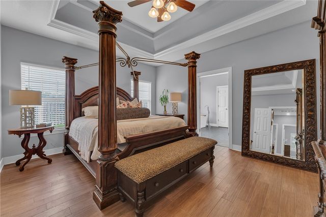 1546 S Roberts Road, Fayetteville, AR 72701