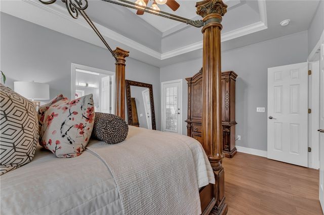 1546 S Roberts Road, Fayetteville, AR 72701
