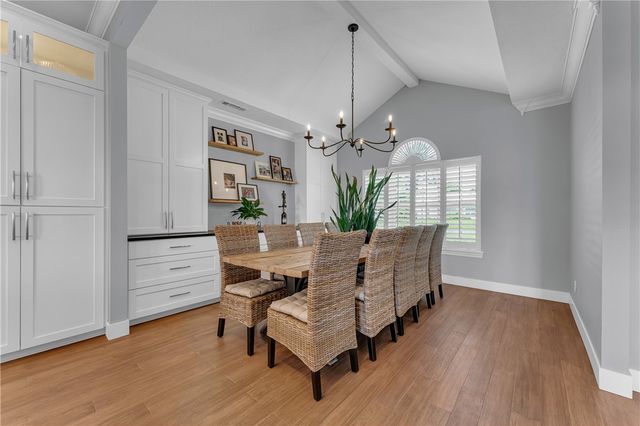 1546 S Roberts Road, Fayetteville, AR 72701