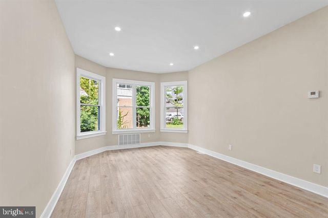 42 E CURTIS AVE, Woodbury, NJ 08096