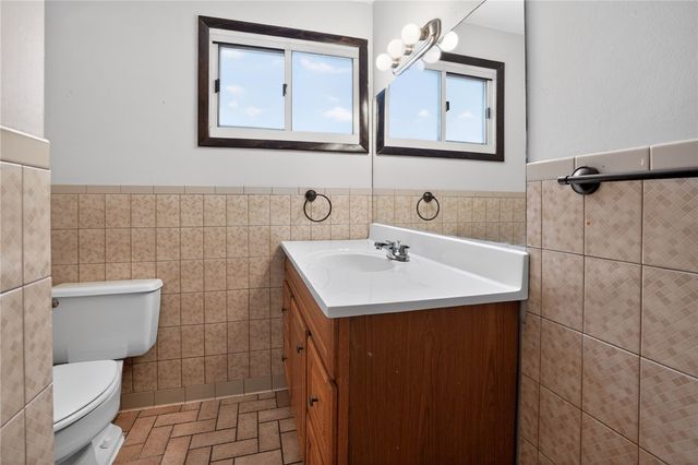 3326 Stewart St, Mckeesport, PA 15132