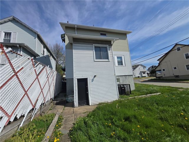 3326 Stewart St, Mckeesport, PA 15132
