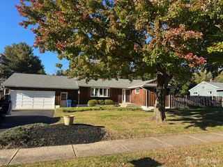 110 Perrine Avenue, Piscataway, NJ 08854