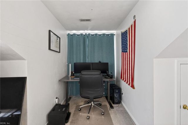 704 Camberly CT, Chesapeake, VA 23320