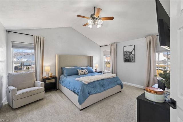 704 Camberly CT, Chesapeake, VA 23320