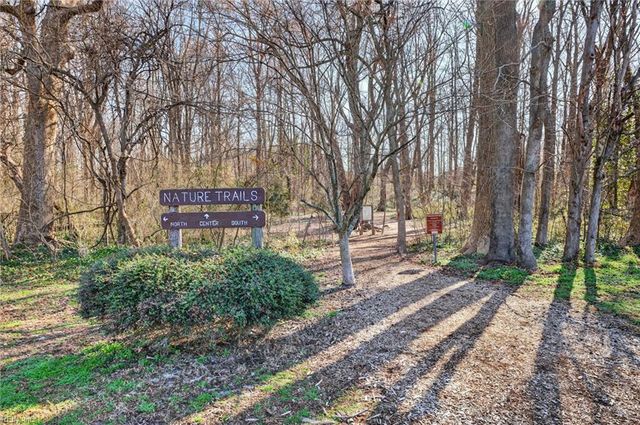 704 Camberly CT, Chesapeake, VA 23320