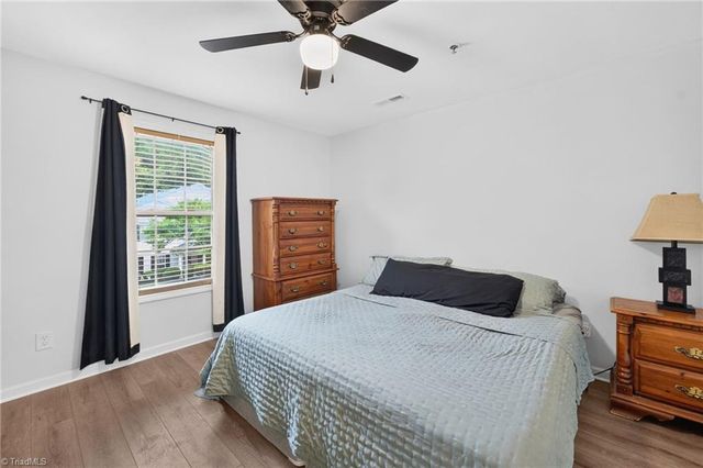 2206 McConnell Drive, Kernersville, NC 27284