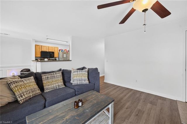 2206 McConnell Drive, Kernersville, NC 27284
