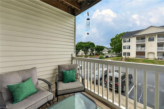 2206 McConnell Drive, Kernersville, NC 27284