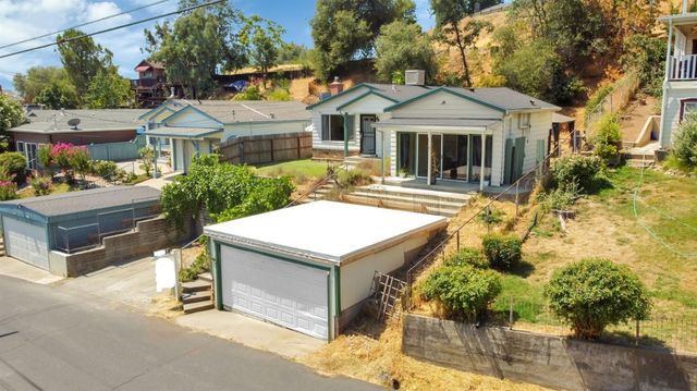 1340 Mark Twain Rd, Angels Camp, CA 95222