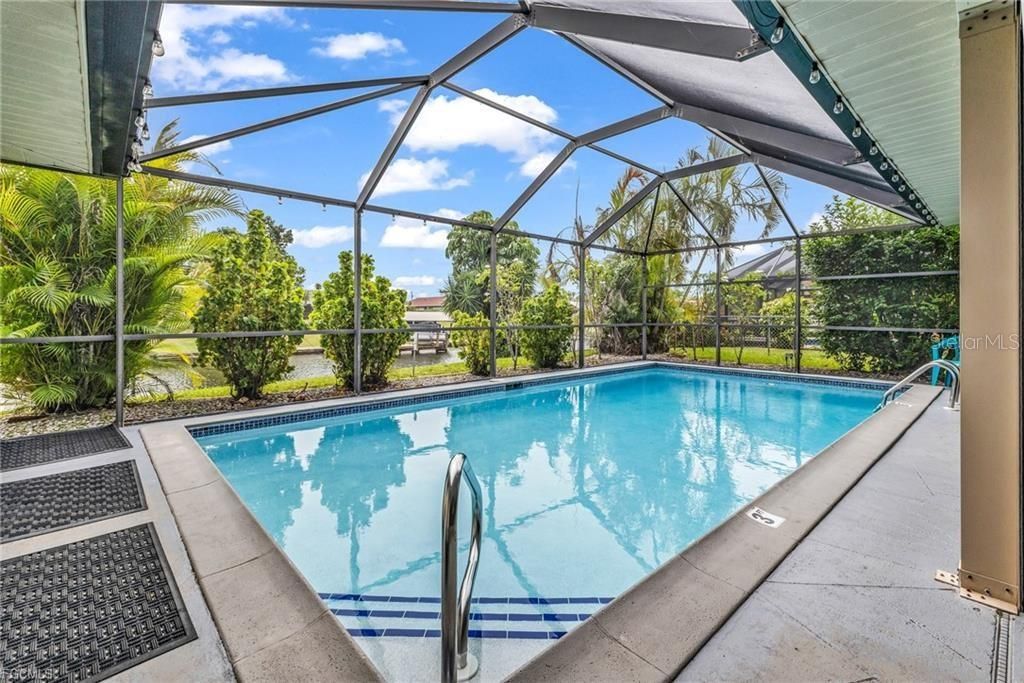 Image 27 of property listing at 216 SE 30TH TERRACE, Cape Coral, FL 33904