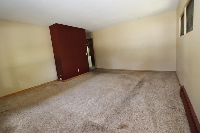 718 1st Street SW, Faribault, MN 55021