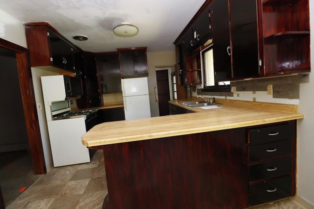 718 1st Street SW, Faribault, MN 55021