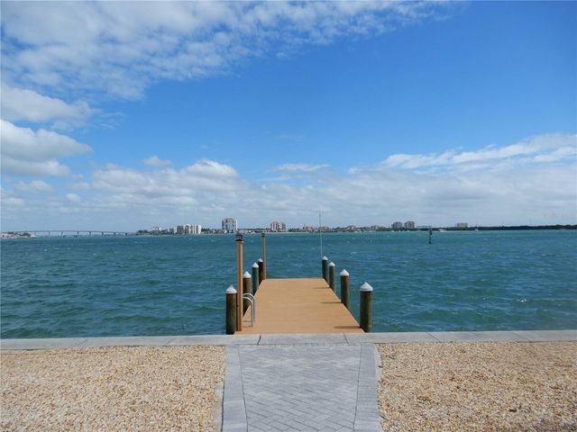 337 1ST STREET W, Tierra Verde, FL 33715